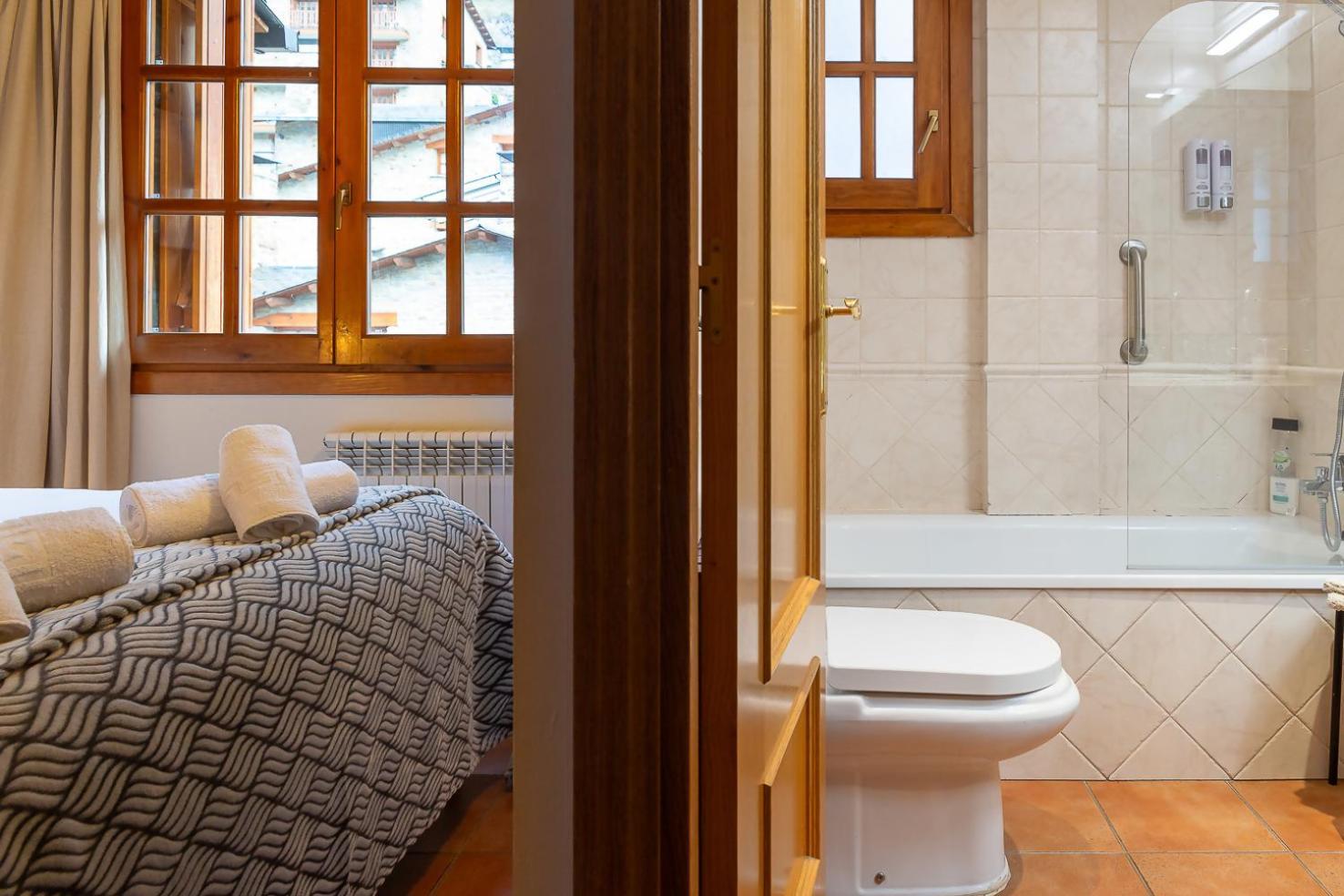 Cerca Del Puente Tibetano I Triplex Con Vistas Apartman Canillo Kültér fotó